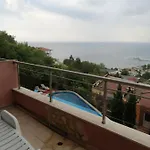 The Seaview Jacuzzi Complex Karia Kavarna